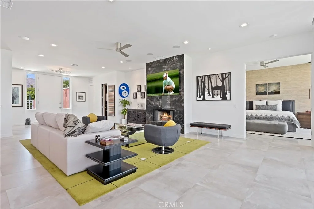 Photo of 47090 Amir Drive