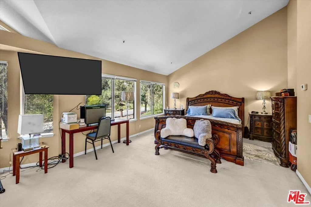 Photo of 6941 E Pinnacle Pointe