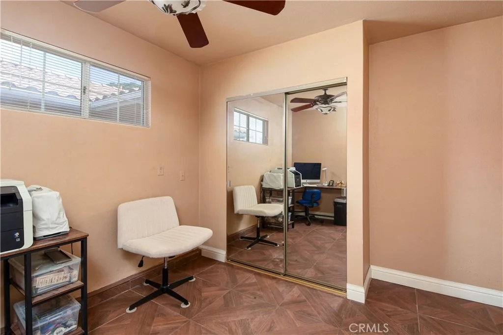 Photo of 2591 Peach Tree