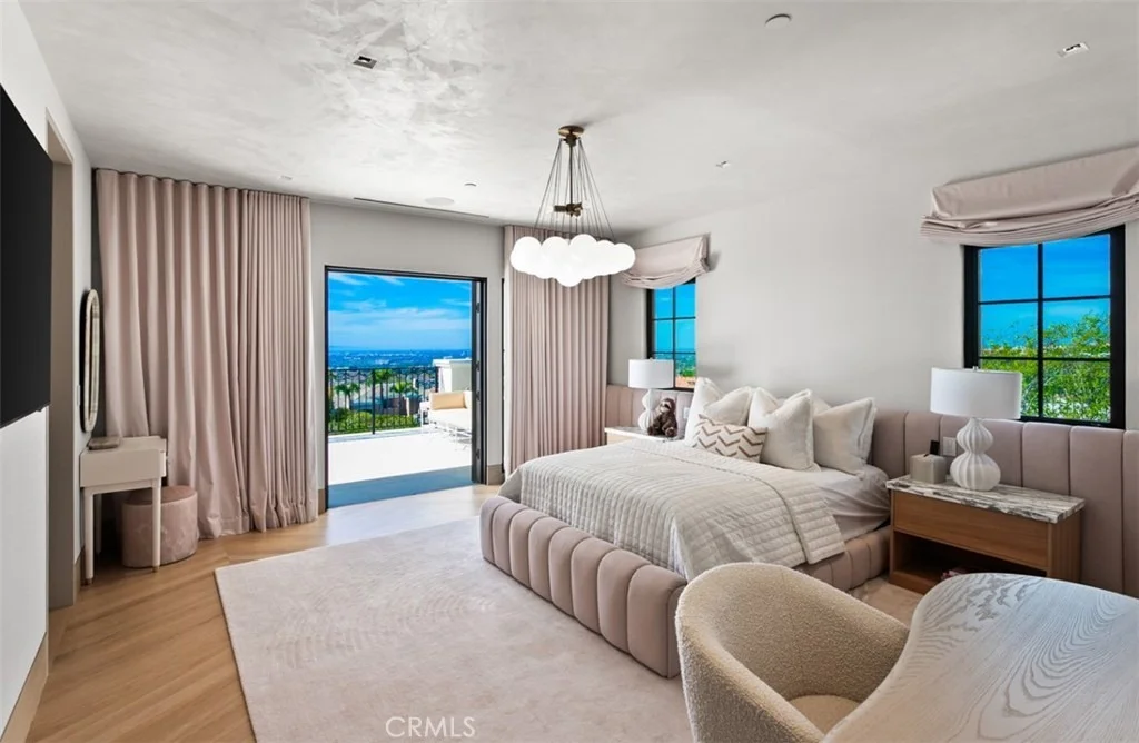 Photo of 7 Sailview
