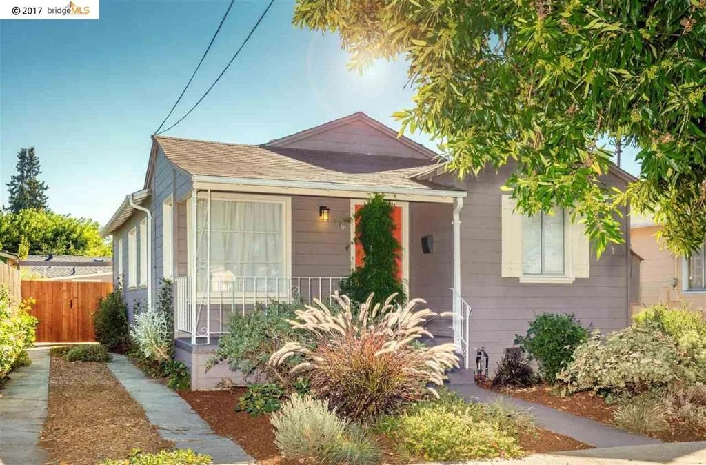 Photo of 3256 Lowell Ave