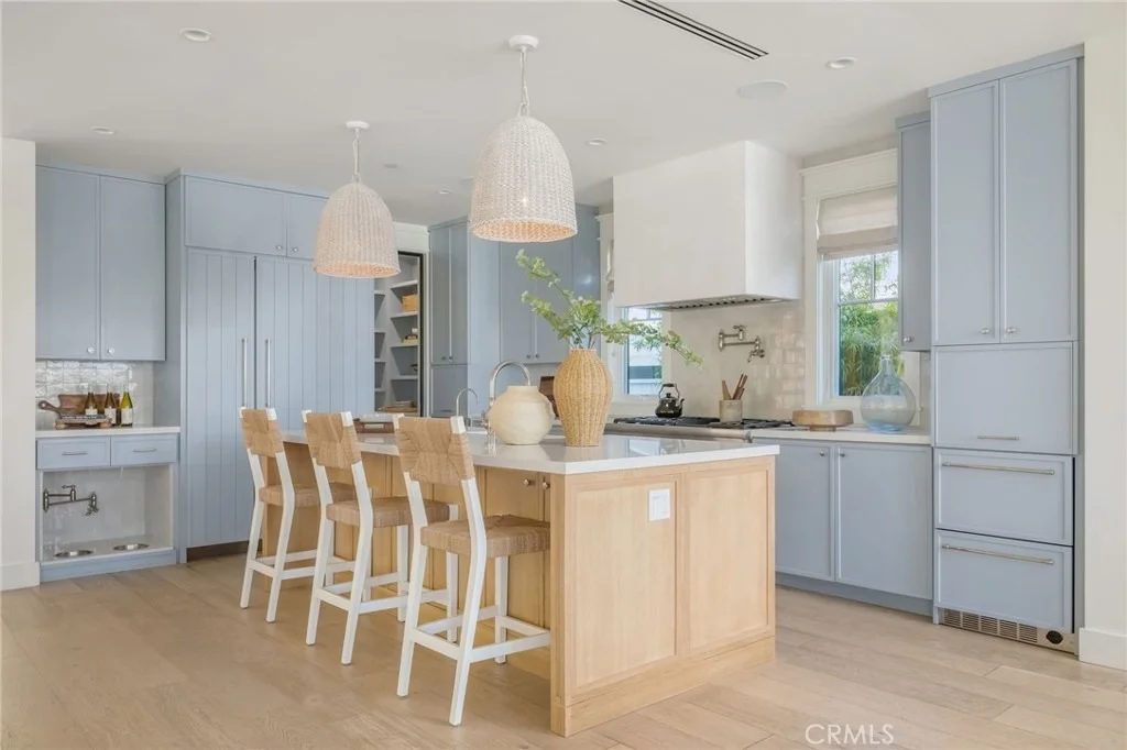 Photo of 153 Granada Avenue