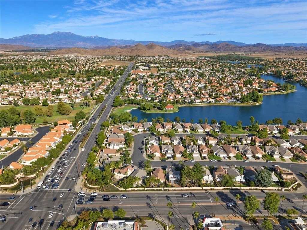 Photo of 30051 Shoreline