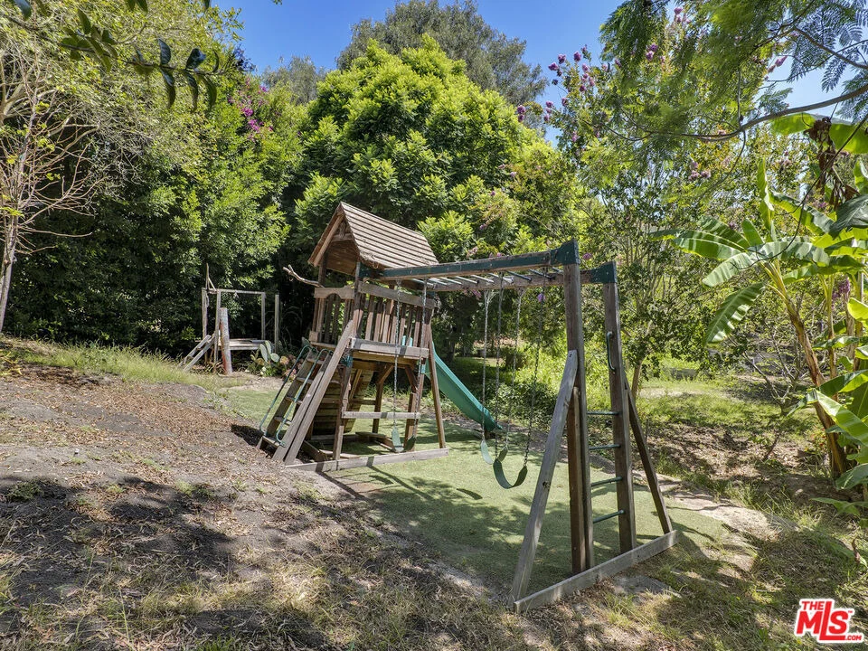 Photo of 6805 Wildlife Road
