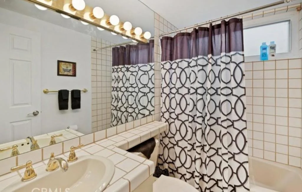 Photo of 8564 Taft Court