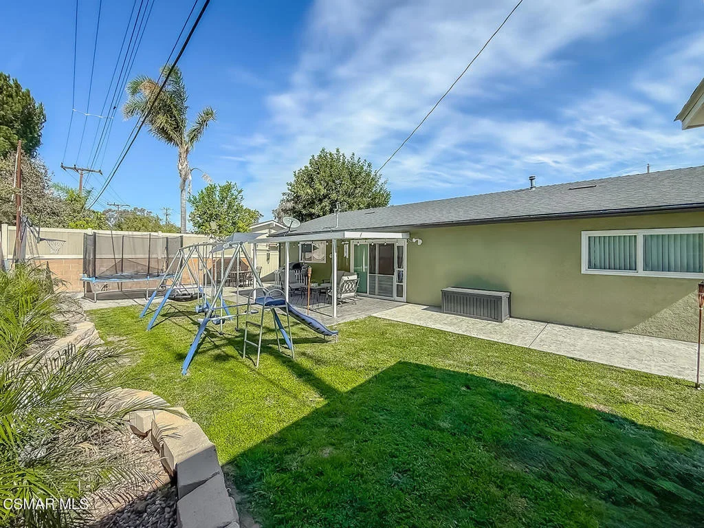 Photo of 2017 Lysander Avenue