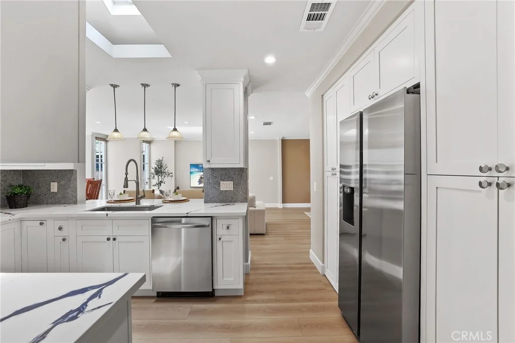 Photo of 2114 Ostrom