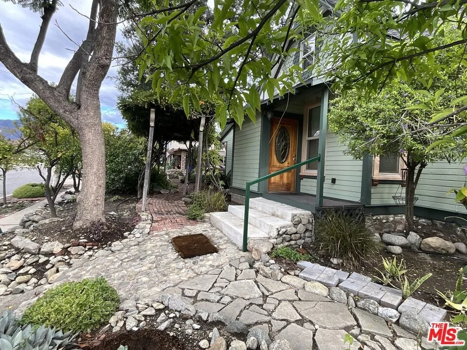 Photo of 822 Silverwood Avenue