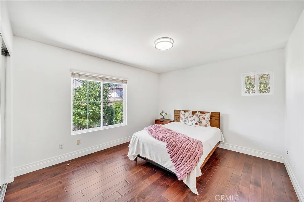 Photo of 7 Bayleaf Ln