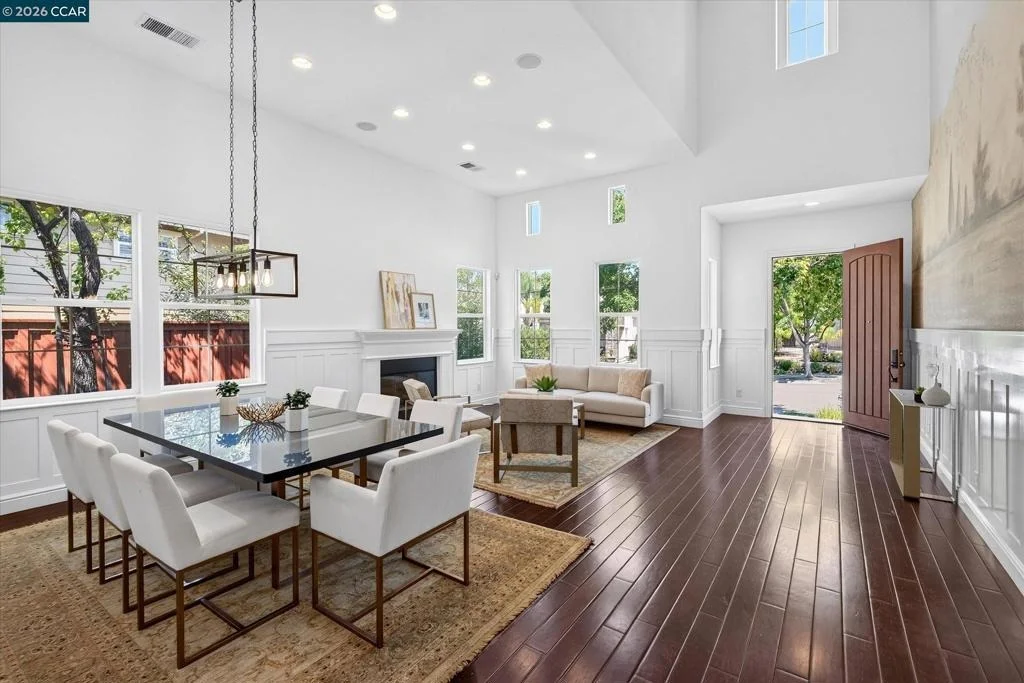 Photo of 3086 Hastings Way
