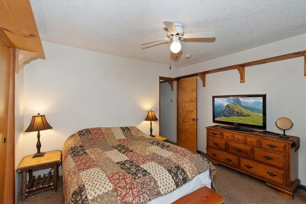 Photo of 676 Pine Lane