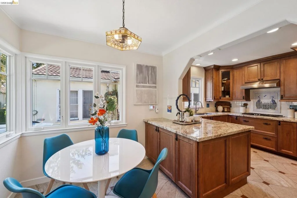 Photo of 957 Lee Ave