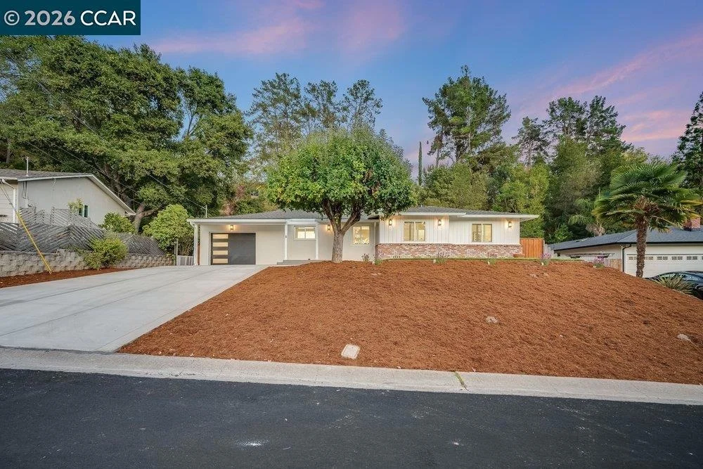 Photo of 8 Ramona Dr
