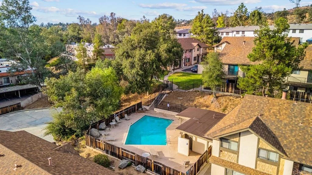 Photo of Unit C at 2636 Alpine Boulevard