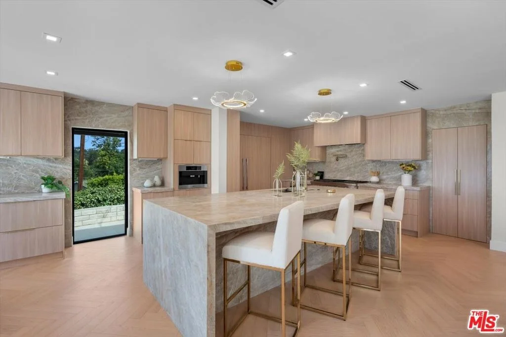 Photo of 4847 Brewster Drive
