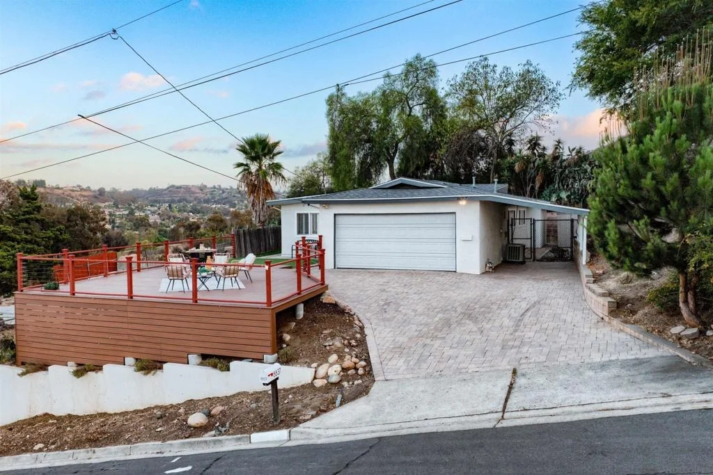 Photo of 8837 Carmir