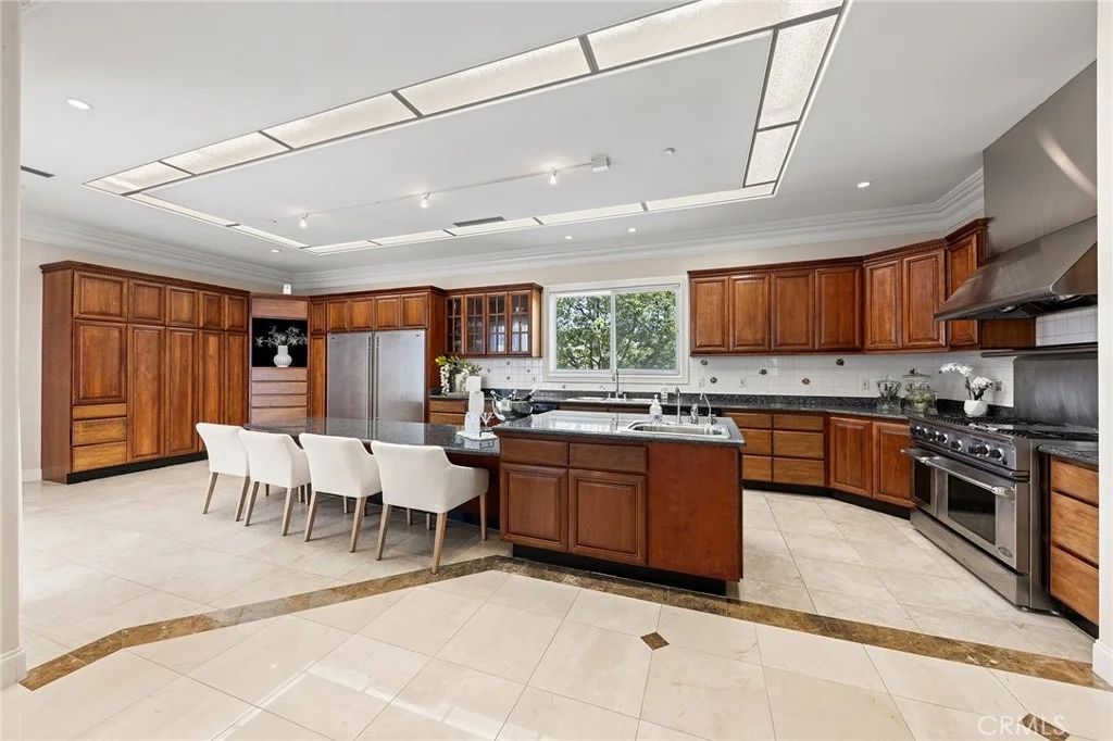 Photo of 689 Leyland Drive