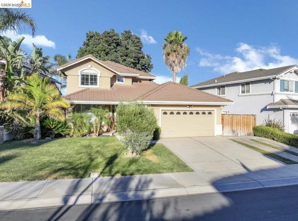 Photo of 2533 Crescent Way