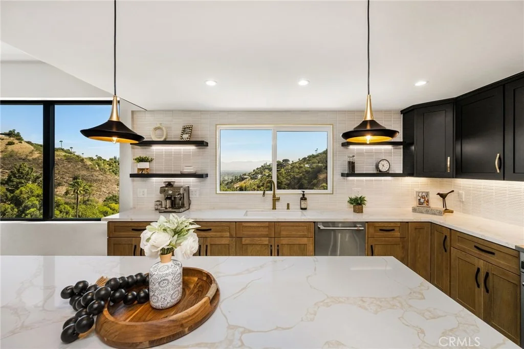 Photo of 3566 Beverly Glen