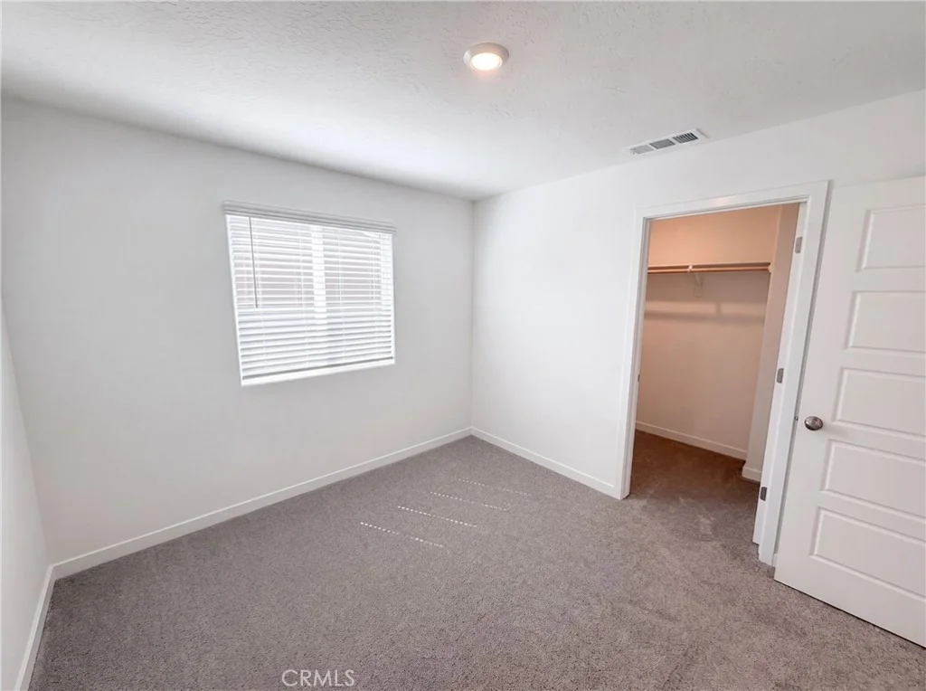 Photo of 4496 Bellaire