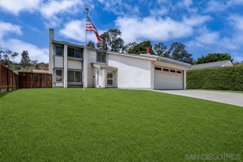 Photo of 3380 Mount Ariane