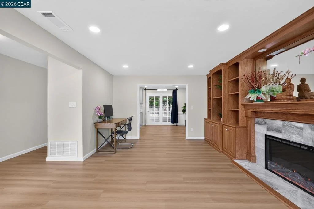 Photo of 1325 Belfair Dr