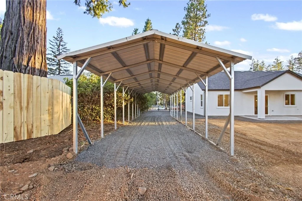 Photo of 1677 Paradisewood Drive