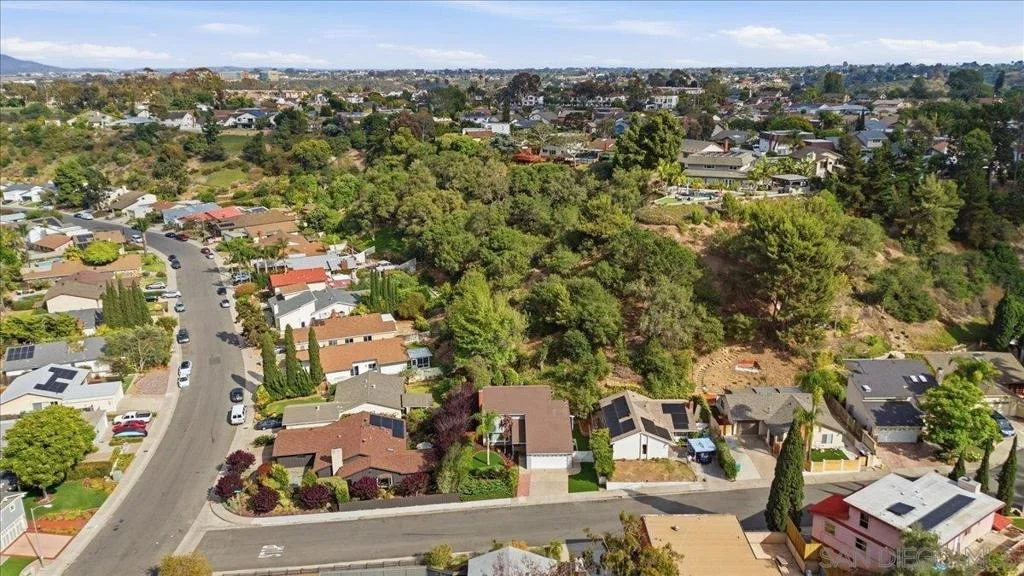 Photo of 6783 Robbins Way