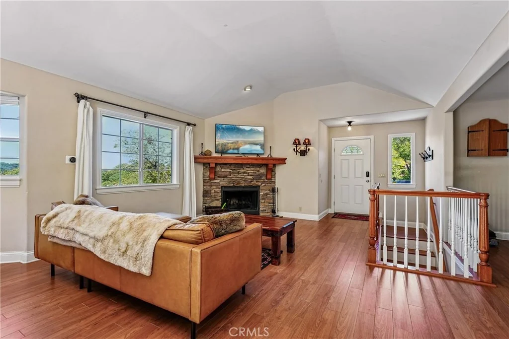 Photo of 28833 Manitoba Drive