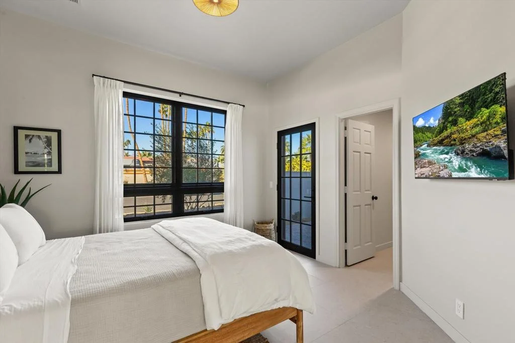 Photo of 45580 Williams Road