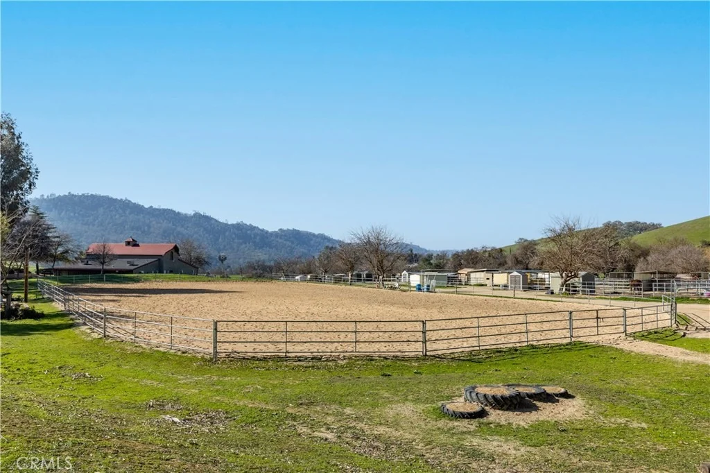 Photo of 2225 Holly Drive