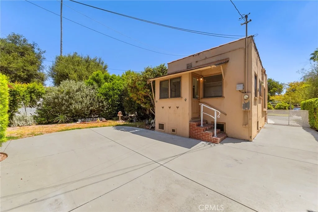 Photo of 421 Milton Drive