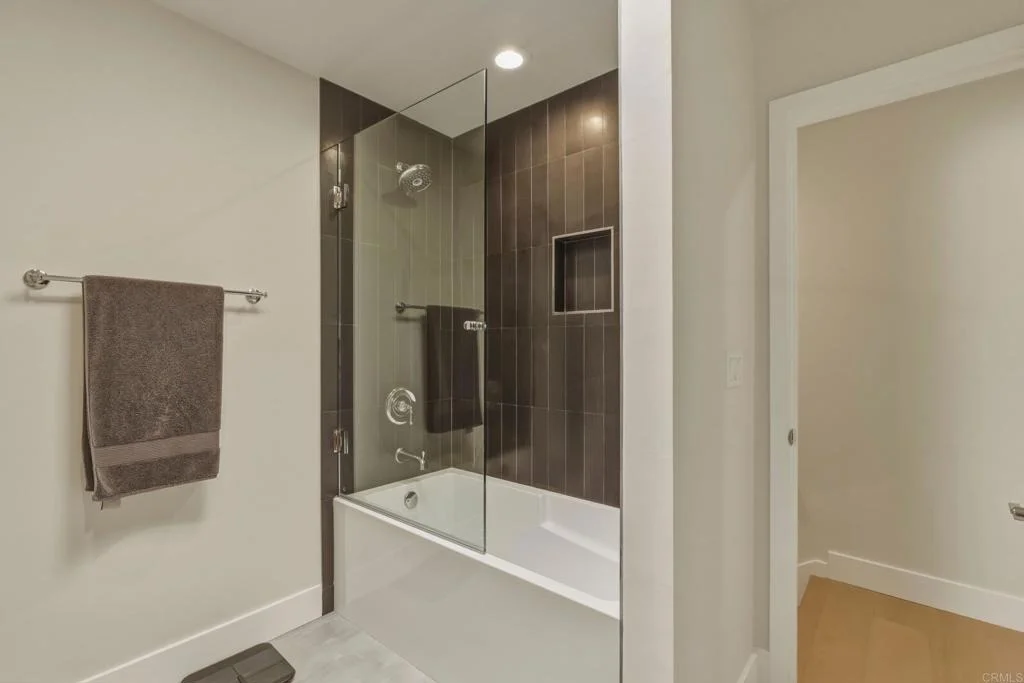 Photo of 2140 Janis Way