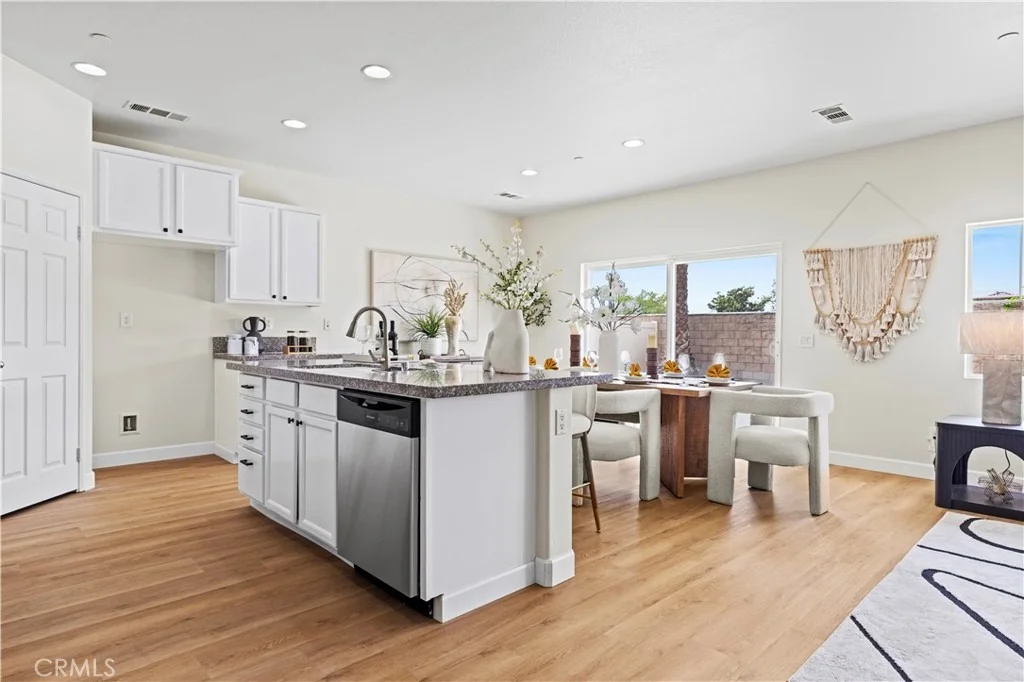 Photo of 6895 Riverglen Court