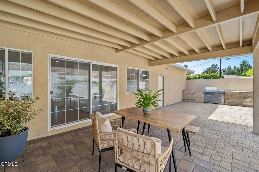 Photo of 923 Crestview Drive
