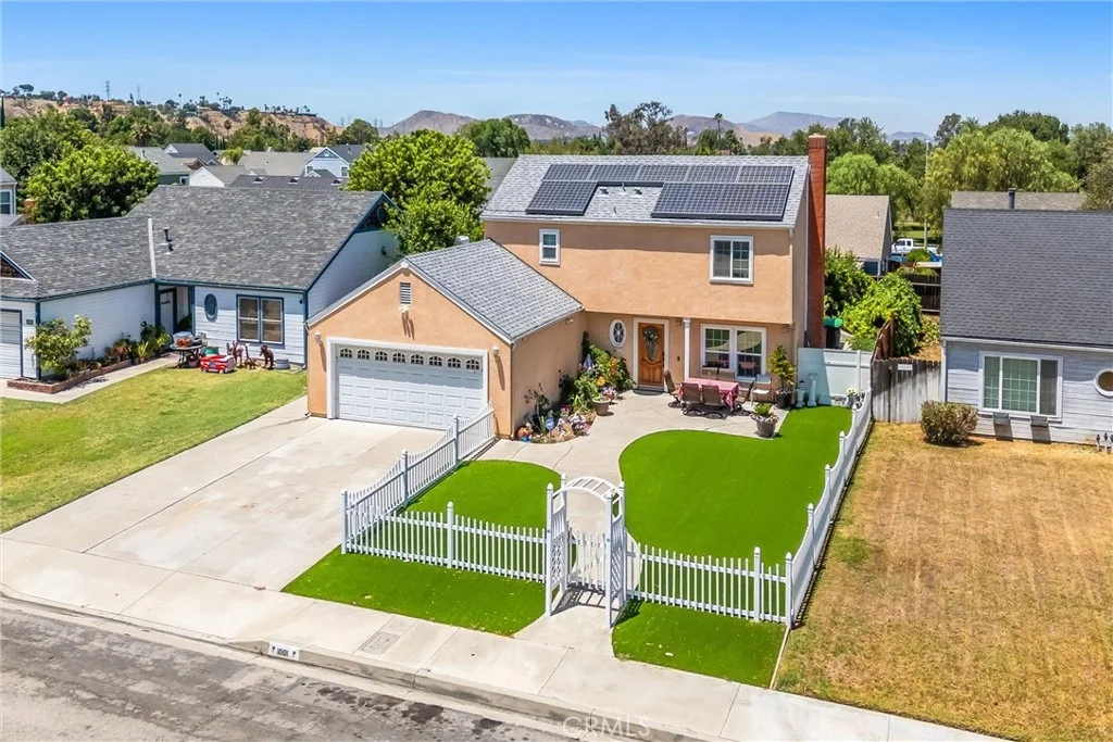 Photo of 1001 Oak Glen
