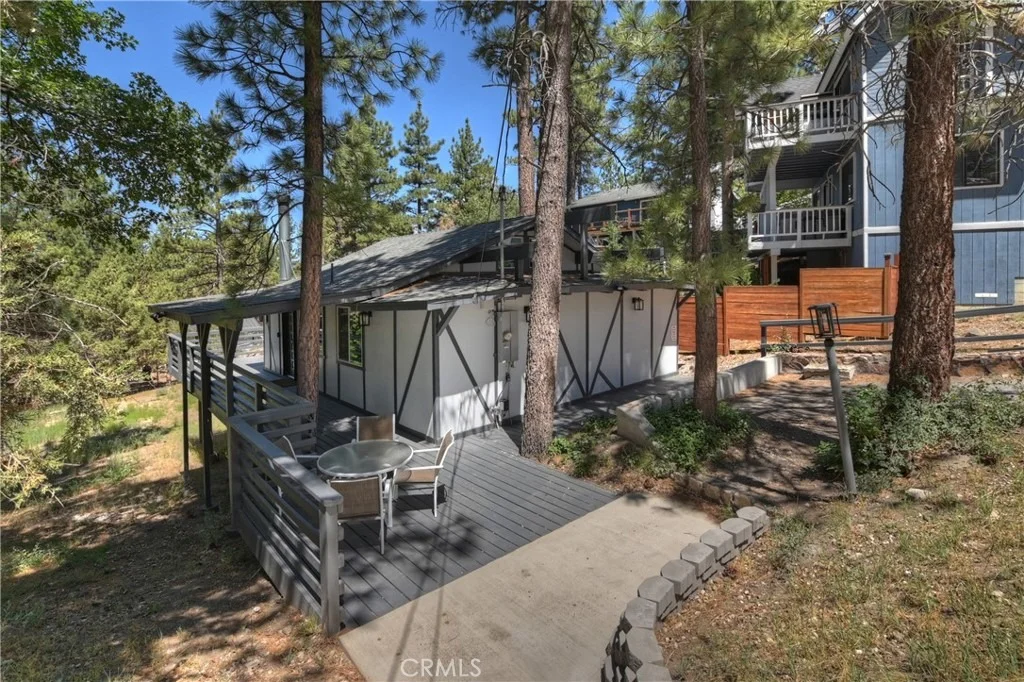 Photo of 580 Lucerne Drive