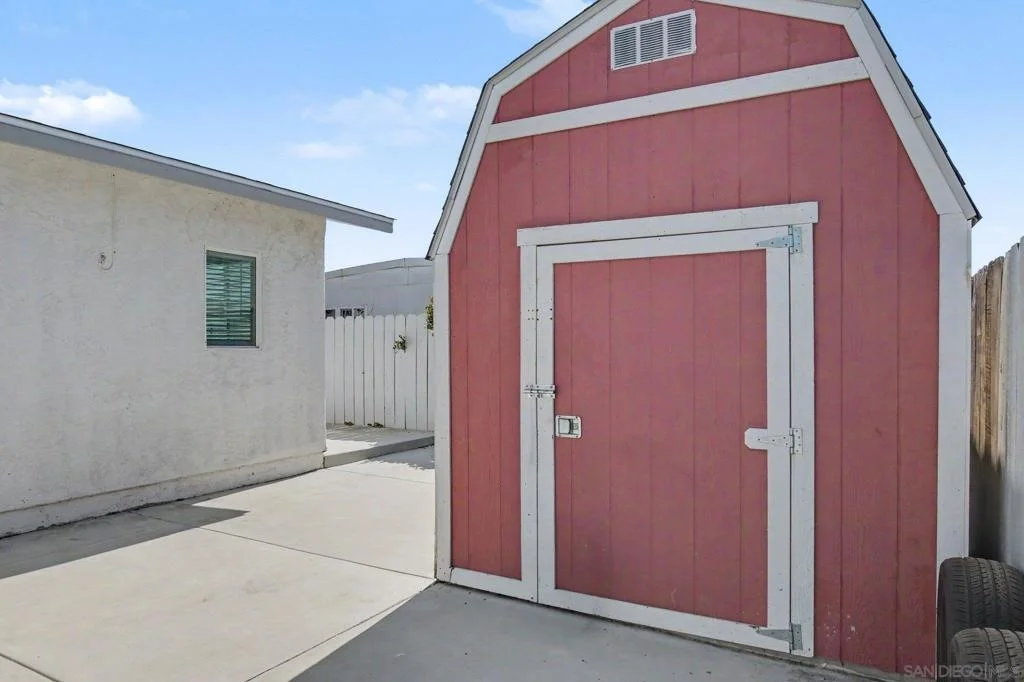 Photo of 8792 Blue Boy Lane