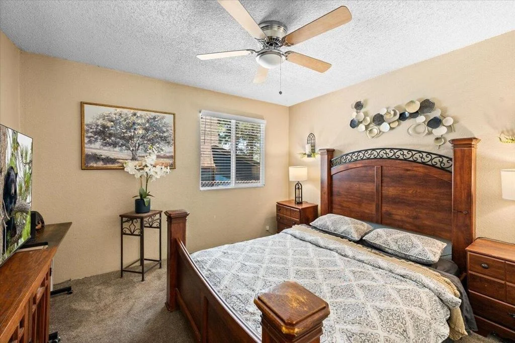 Photo of 819 Holmes Lane