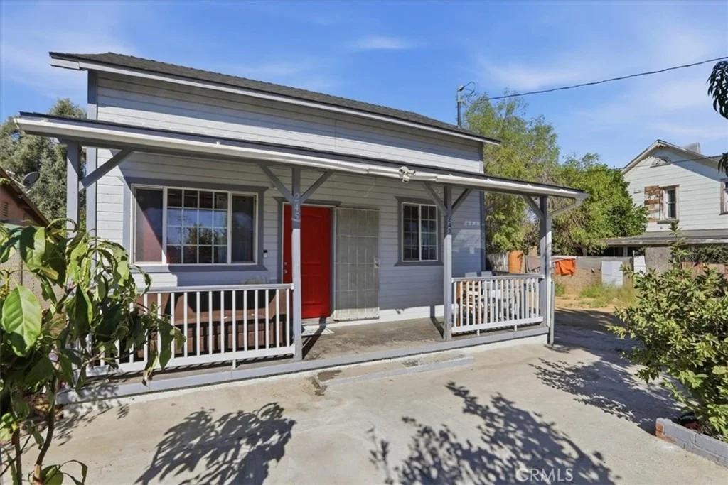 Photo of 245 Commercial Avenue