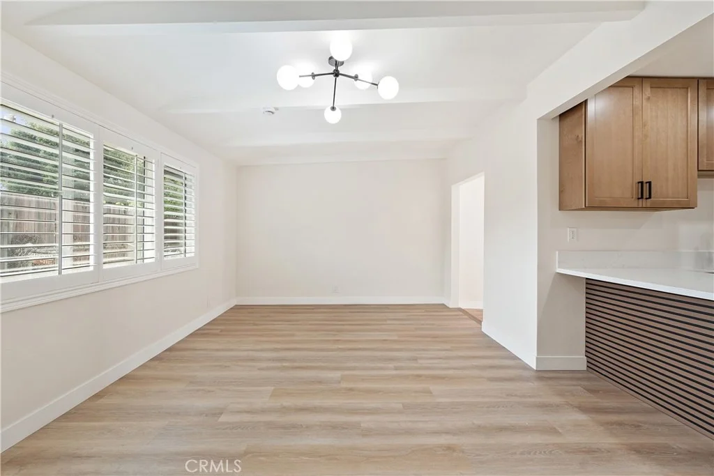 Photo of 662 E Foothill