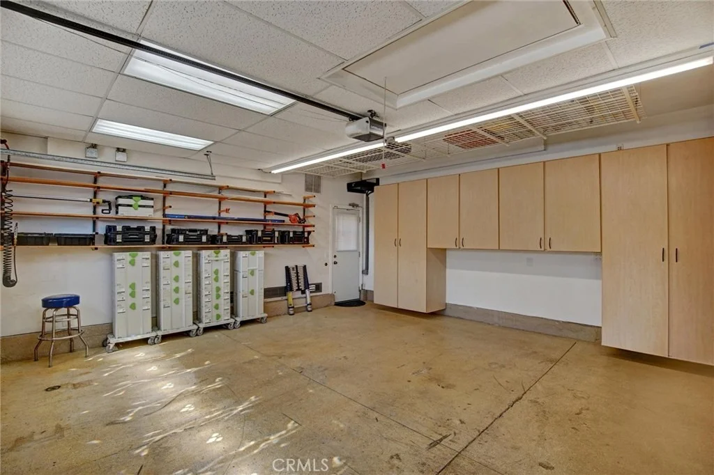 Photo of 445 Somerset Circle