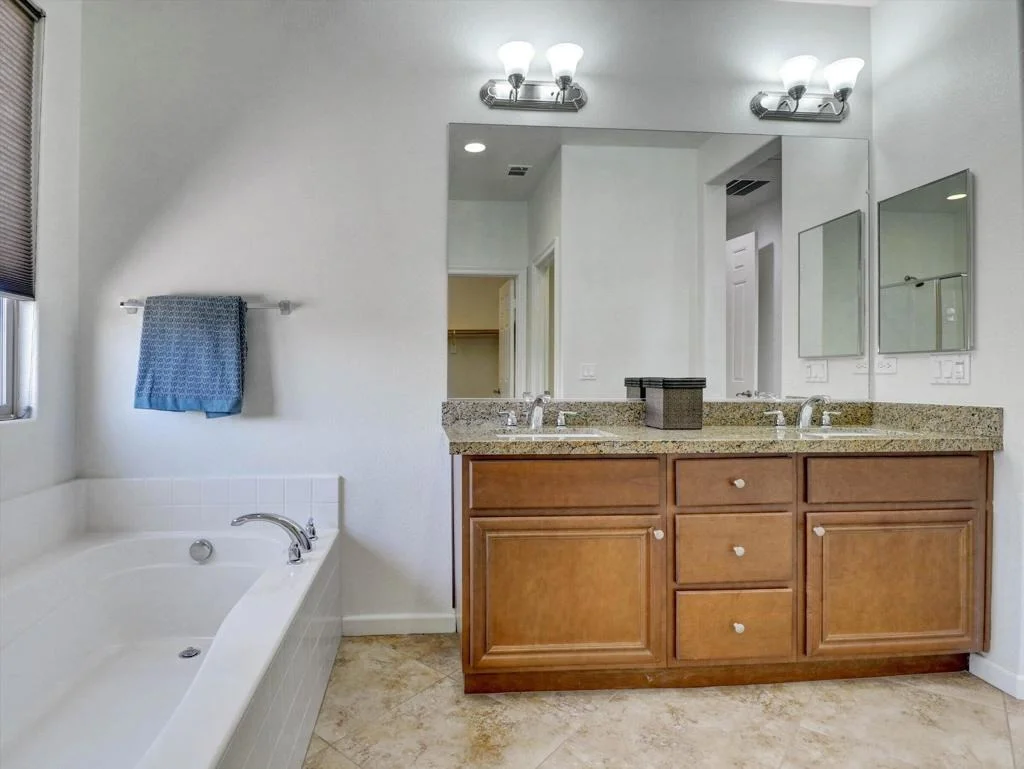 Photo of 73754 Kandinsky Way