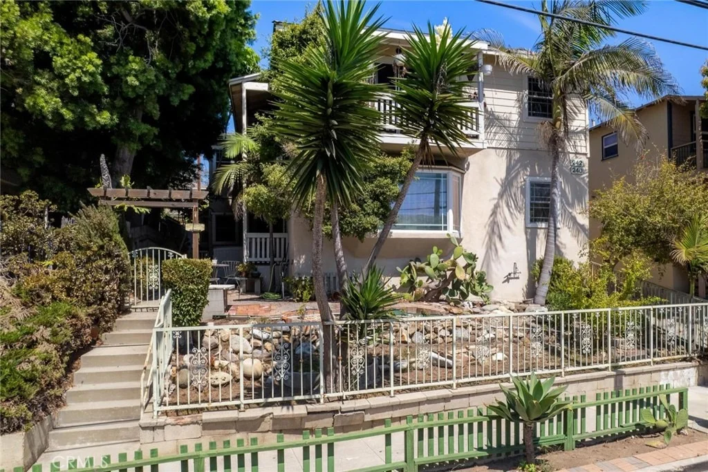 Photo of 240 Hampton Drive