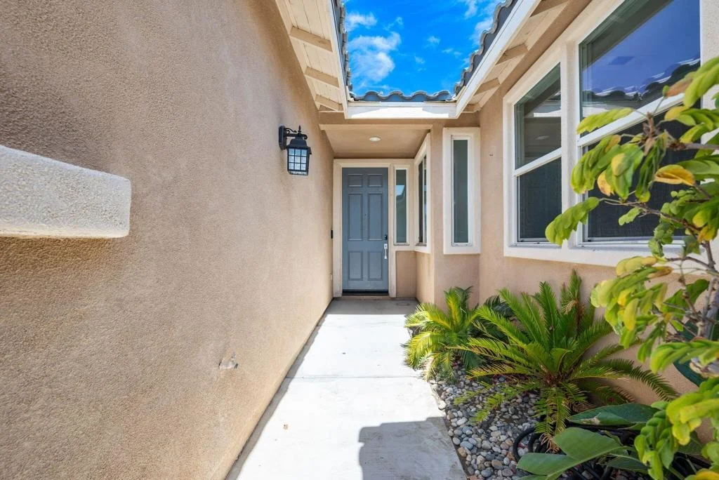 Photo of 41372 Gaslight Avenue