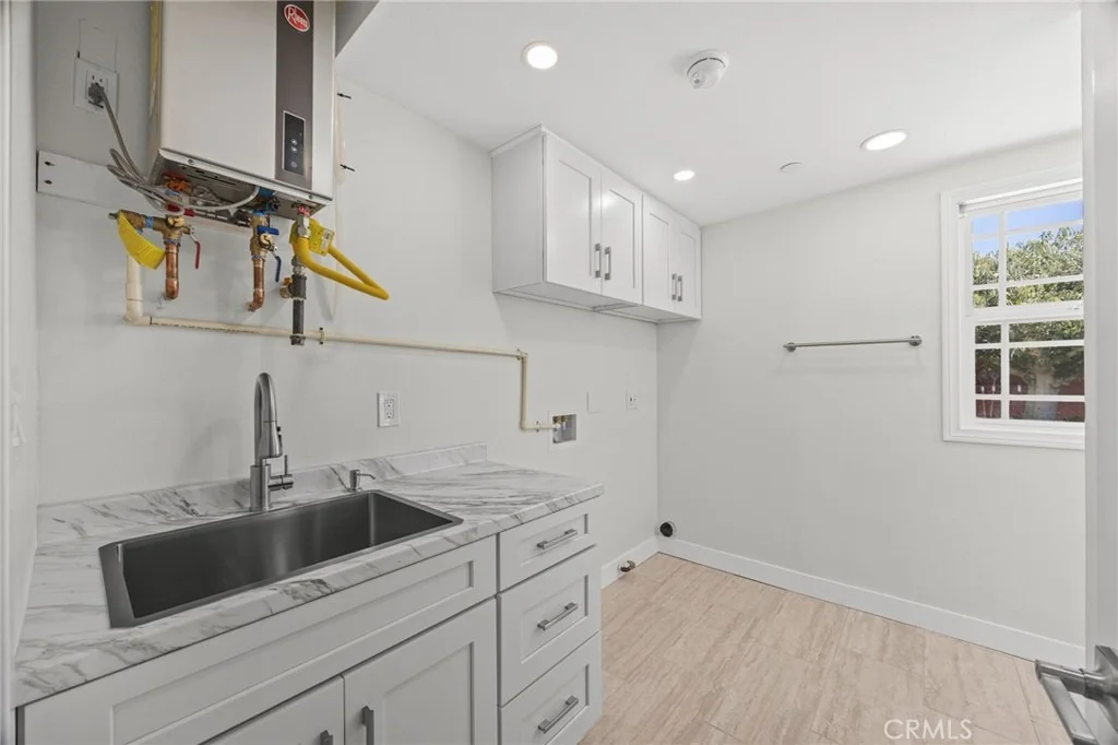 Photo of 4623 Center Avenue