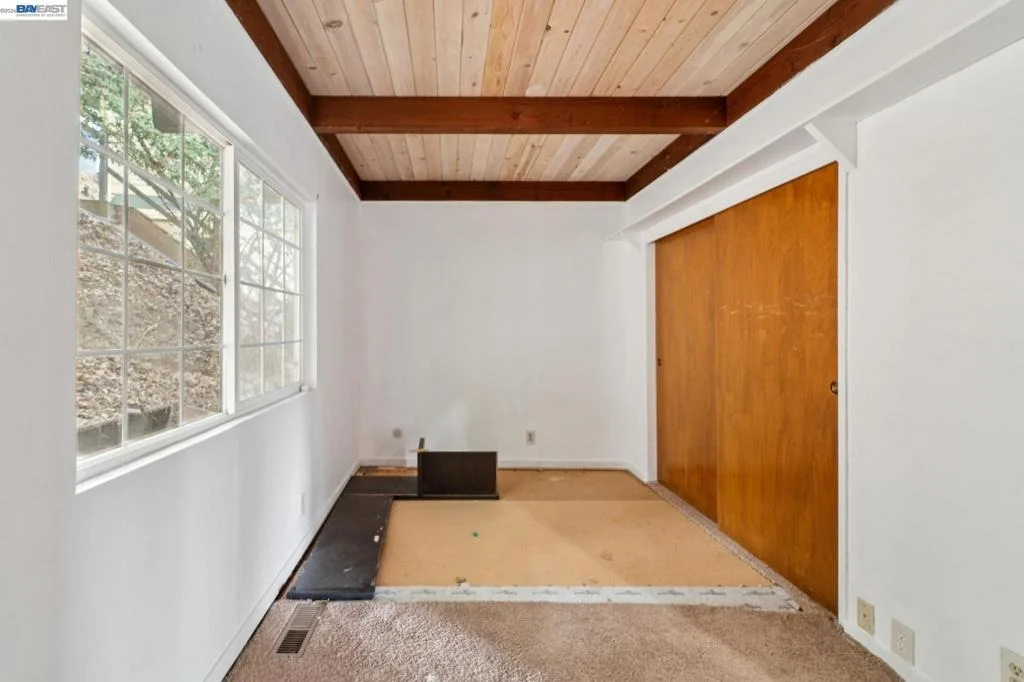 Photo of 6151 Valley View Rd
