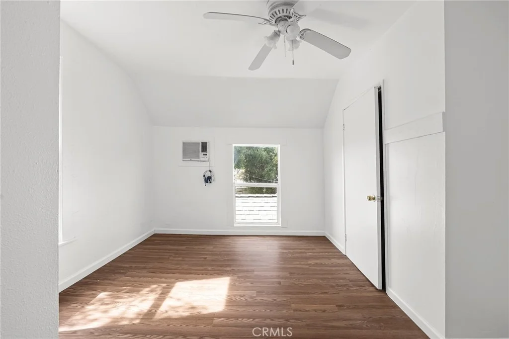 Photo of 818 6th Avenue
