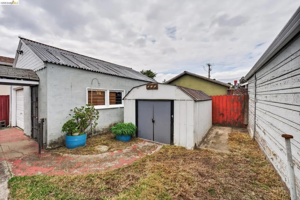 Photo of 8115 Iris St