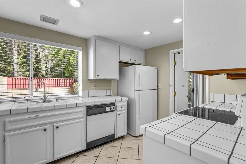 Photo of 683 Rue Avallon